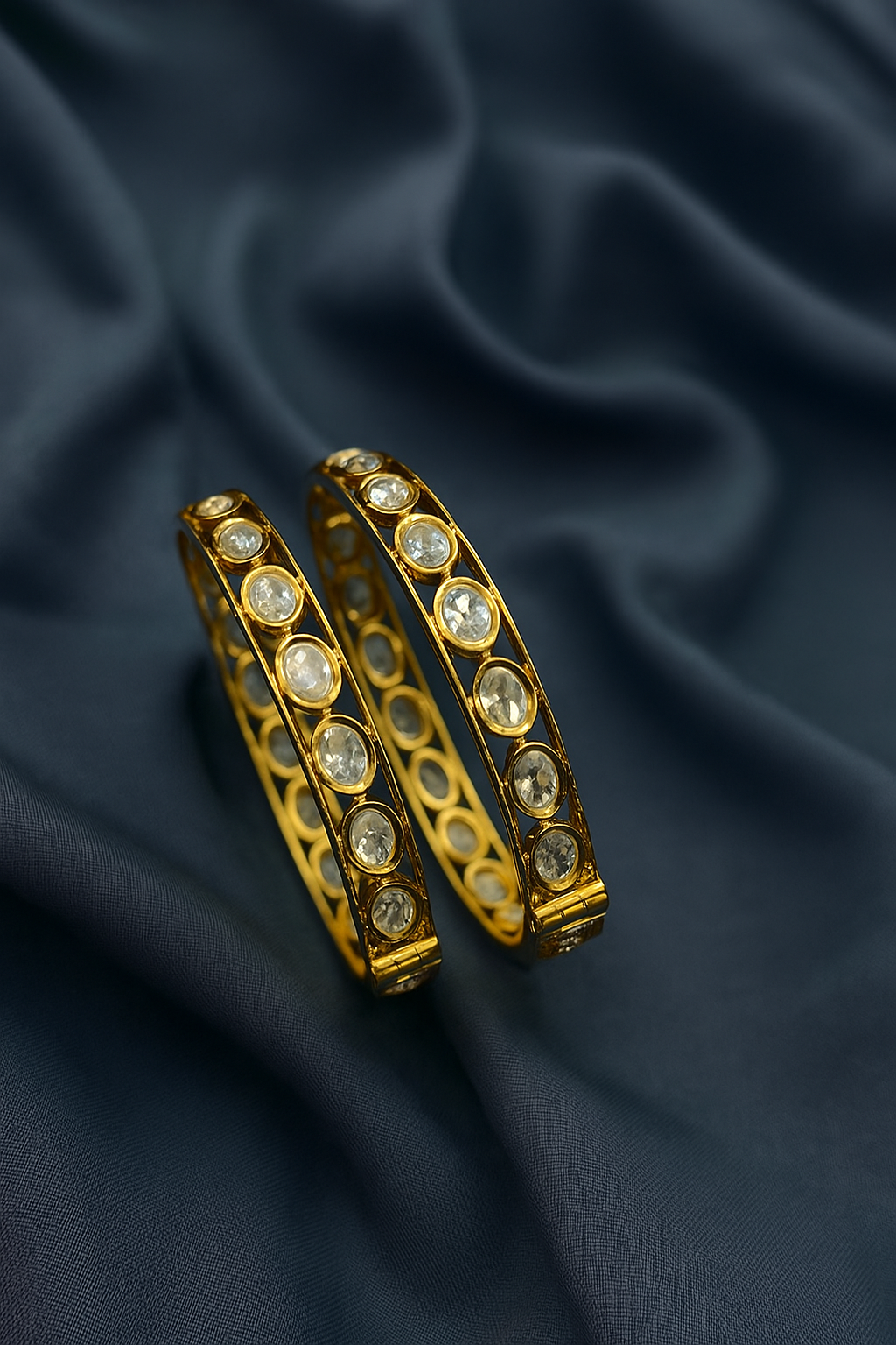 Classic Round Kundan Bangles